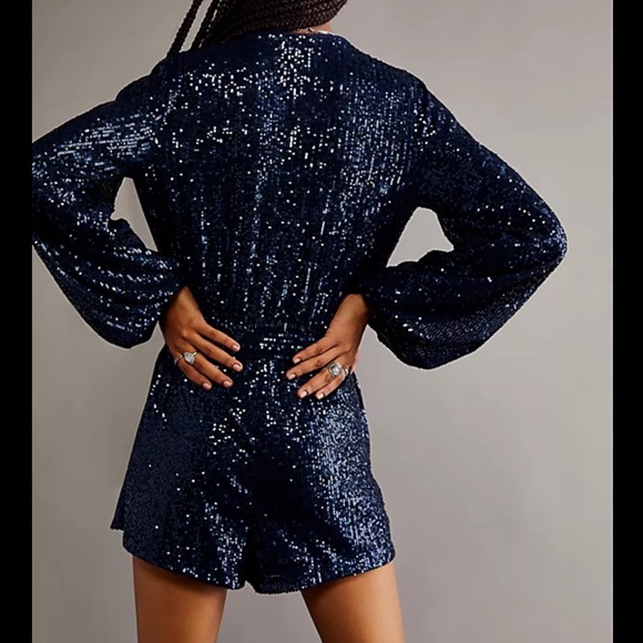 NWT FREE PROPLE christa sequined romper in black size small - Picture 4 of 16